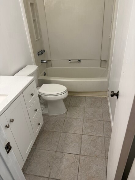 Building Photo - 2299 Scenic Hwy