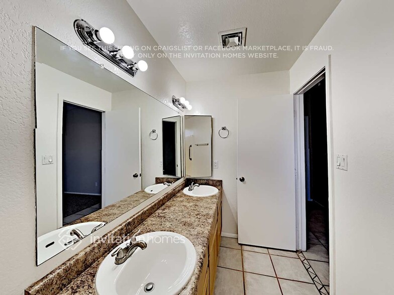 Building Photo - 23821 N 36th Dr