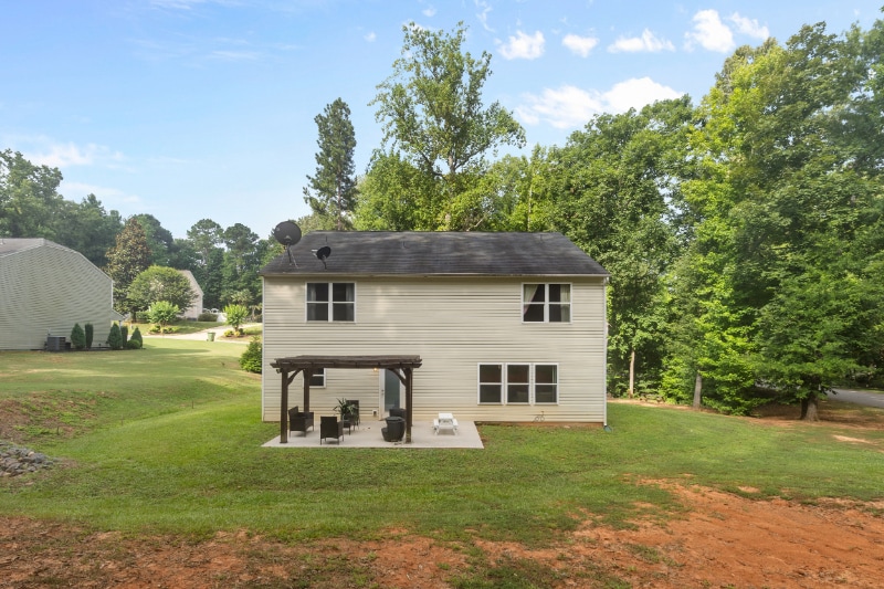 Building Photo - 1528 Magnolia Dr
