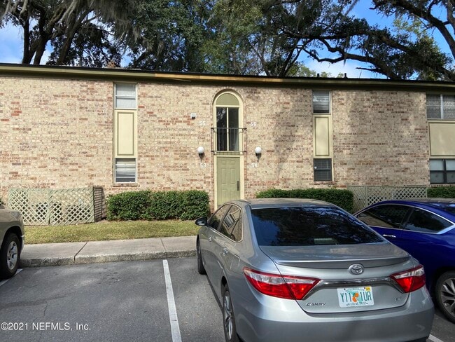 Building Photo - 1950 Paine Ave