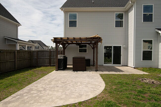 Building Photo - 301 Bear Run