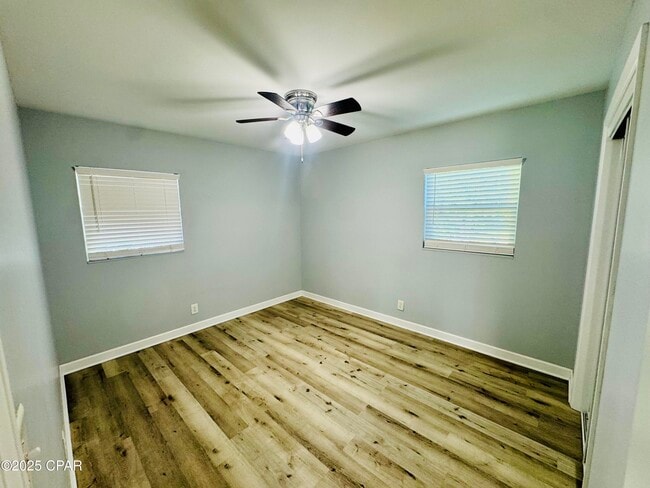 Building Photo - 1606 Fairland Ave