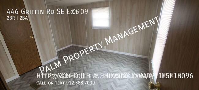 Building Photo - 446 Griffin Rd SE