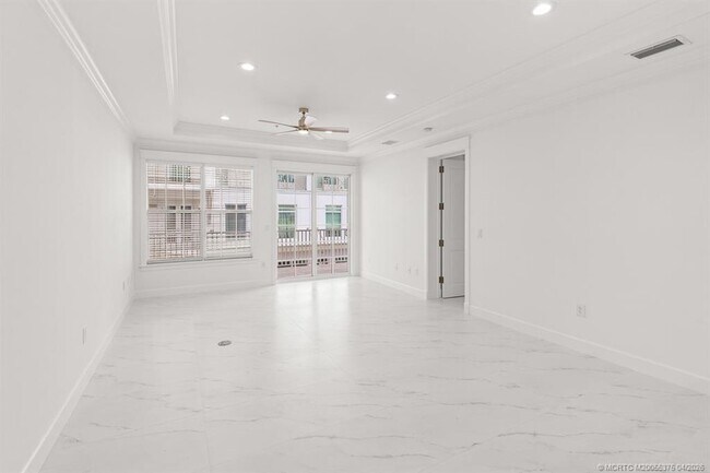 Building Photo - 47 SW Osceola St