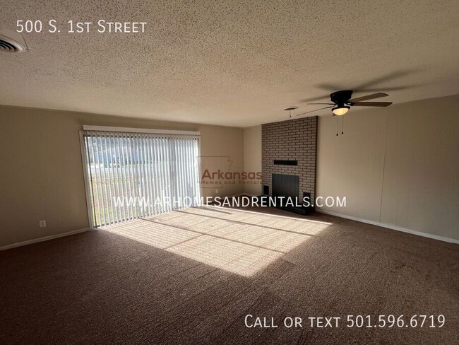 Building Photo - 500 S 1st St