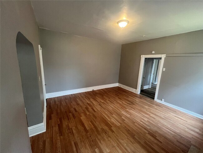 Building Photo - 3135 Chippewa St