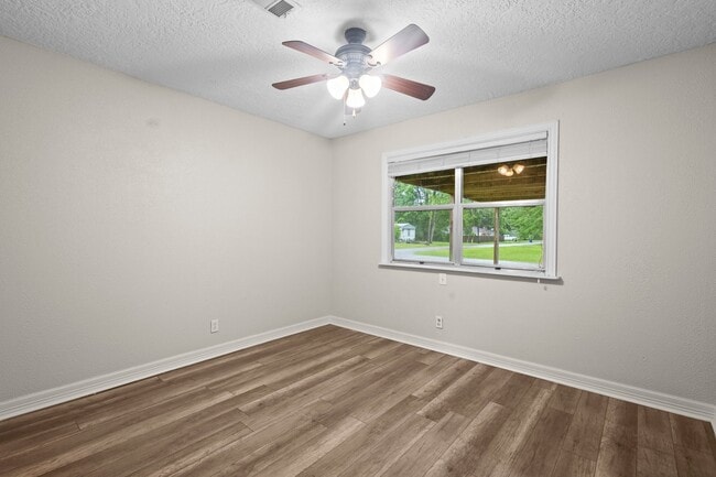 Building Photo - 8598 Cornell Dr