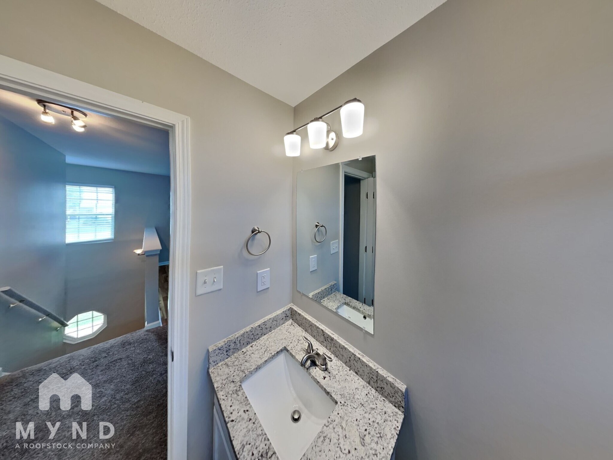 Building Photo - 303 Holton Dr