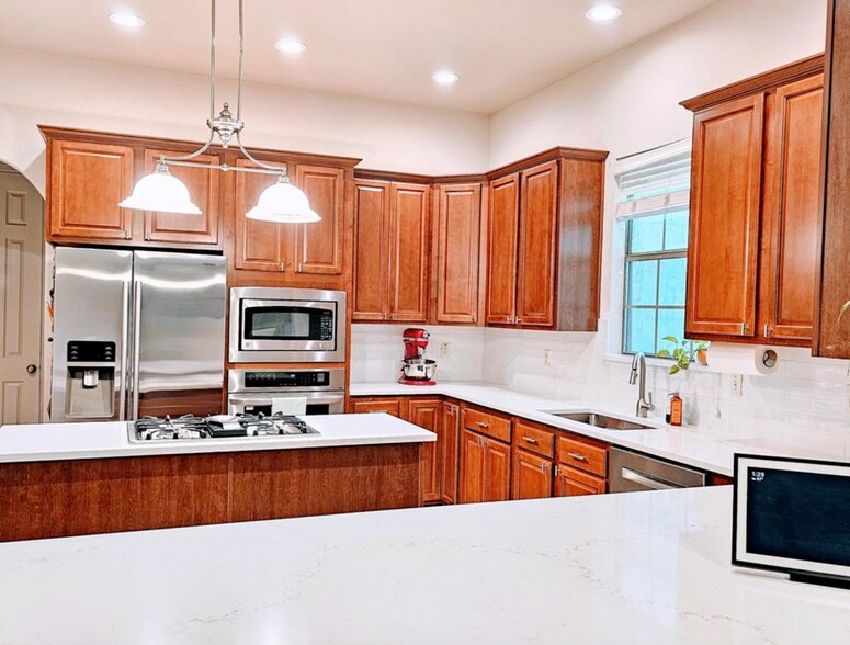 Building Photo - 2652 Salorn Way