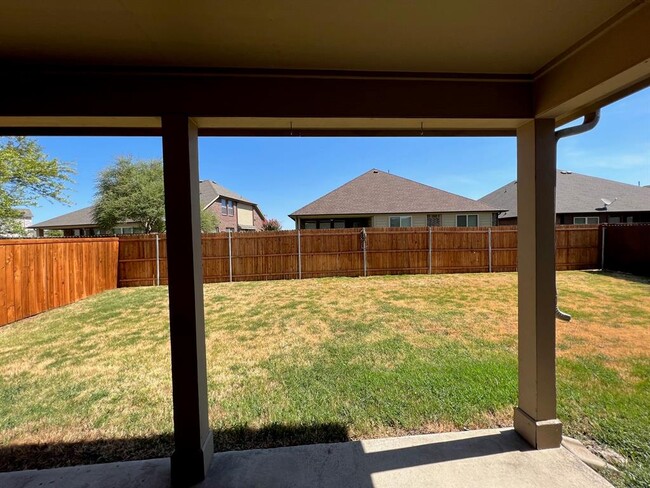 Building Photo - 922 Fulbourne Dr