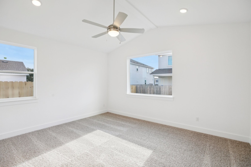 Building Photo - 1004 Yaupon Holly Dr