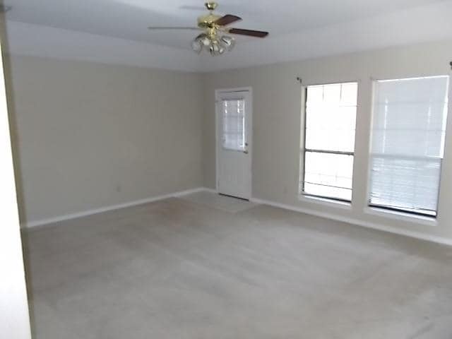 Building Photo - 3950 Trinity Ln