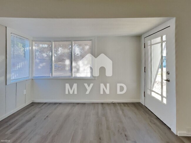 Building Photo - 2 br, 1 bath House - 7203 SE Harmony Dr