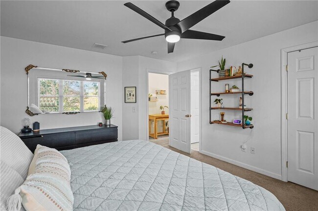 Building Photo - 31 Smith St