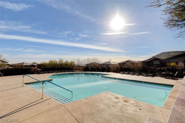 Building Photo - 10679 Country Knoll Way