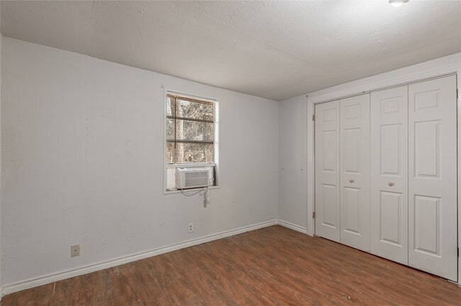 Building Photo - 1417 23rd St