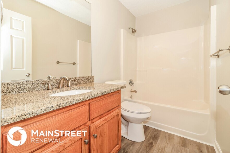 Building Photo - 13 Windrush Dr