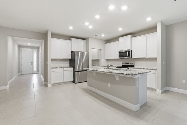 Building Photo - Finley Woods 4 bedroom 3 bath.