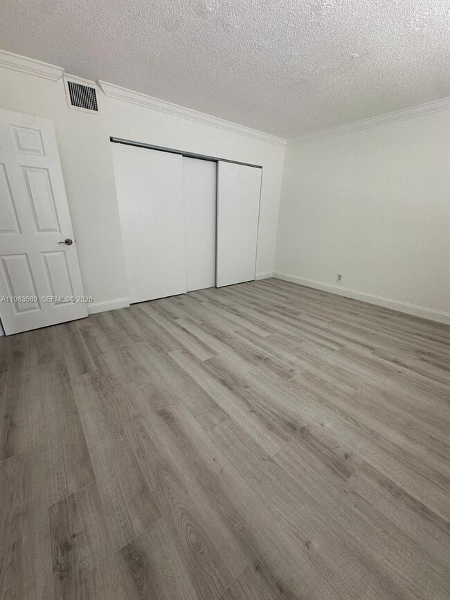 Building Photo - 2008 Jackson St