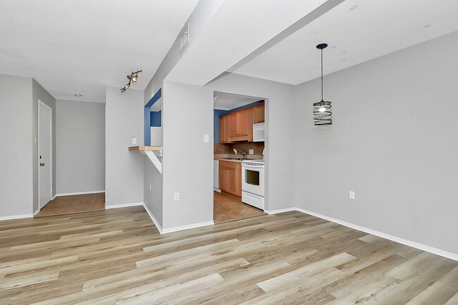 Building Photo - 5012 Sardis Rd