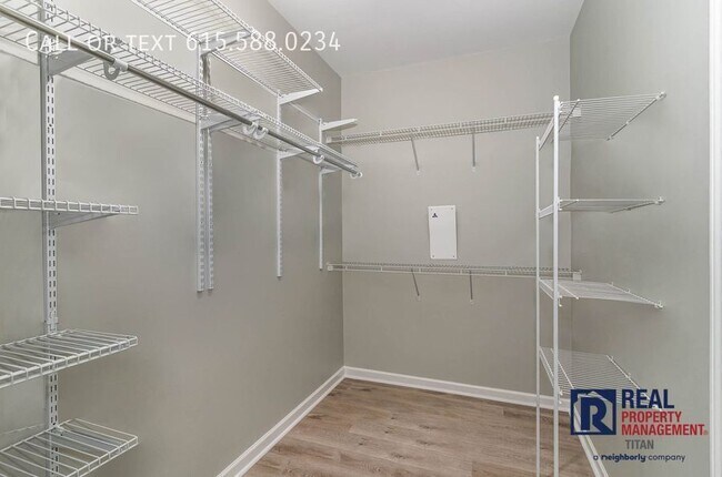 Building Photo - 1004 Briggs Ln