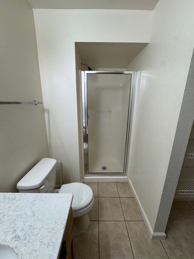 Building Photo - 1412-1414 Greensboro Dr.