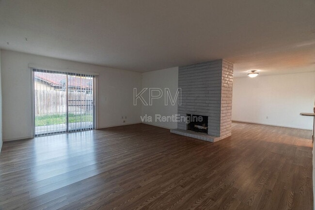 Building Photo - 5530 Sandpiper Ct
