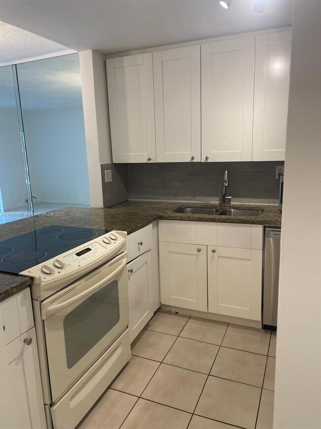 Building Photo - 4384 NW 9th Ave