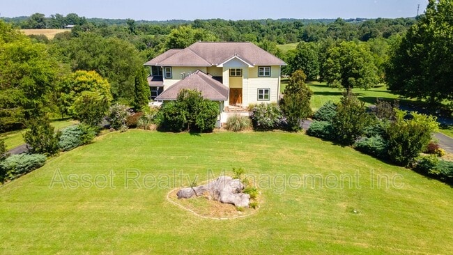 Primary Photo - 2084 Allenridge Dr