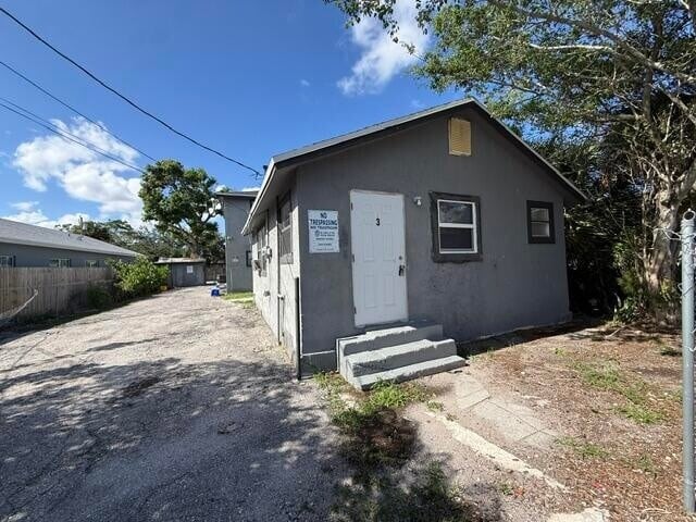 Building Photo - 904 4th St