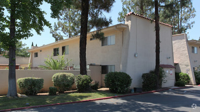 Building Photo - Mollison Pines Apartments