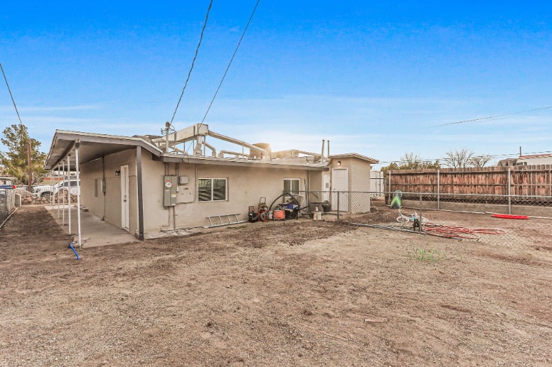 Building Photo - 9207 Santa Rosalia Ct