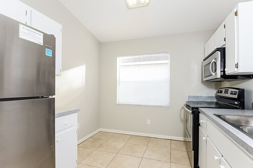 Building Photo - 1022 Harvest Moon Dr