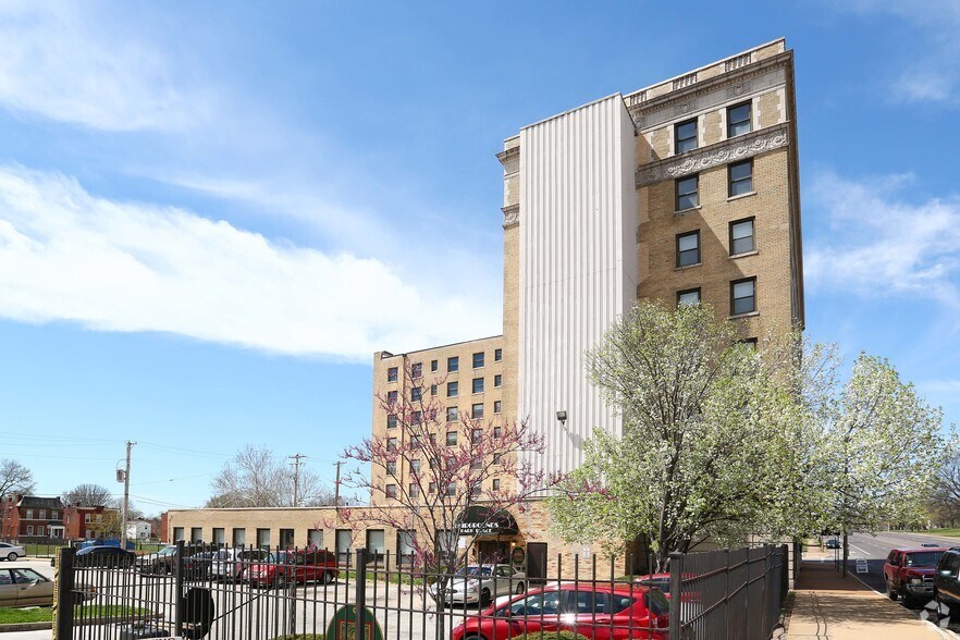 Fairgrounds Park Place Apartments 3644 Natural Bridge Rd Saint Louis