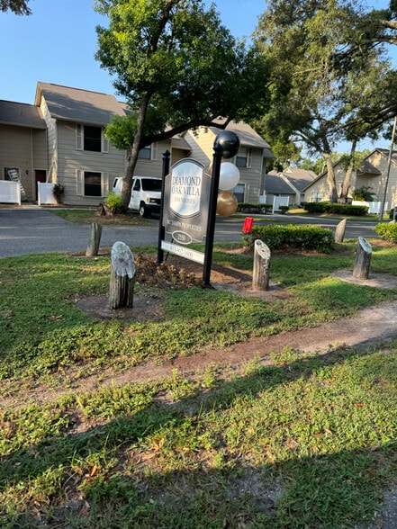 Building Photo - 2550 W Bird St