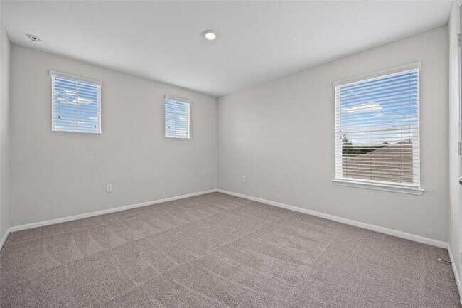 Building Photo - 518 Luna Vista Dr