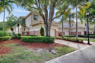 Building Photo - 3912 Tree Top Dr