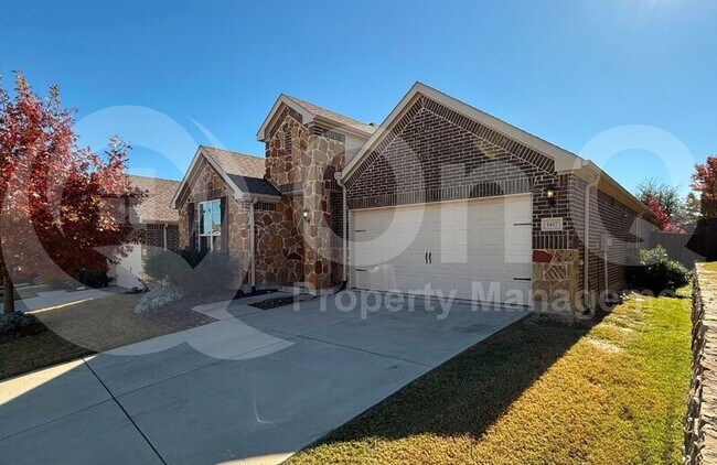 Building Photo - 1417 Westborough Dr