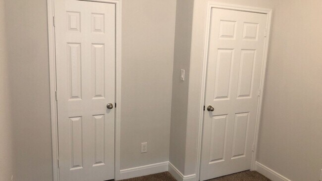 Building Photo - 9214 Nyssa Ave