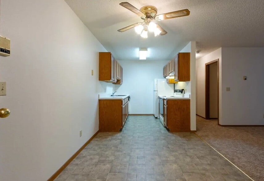 Greystone Manor Apartments 42434259 9th Avenue Cir S Fargo ND 58103