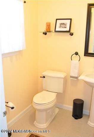 Building Photo - 13 S Pointe Cir