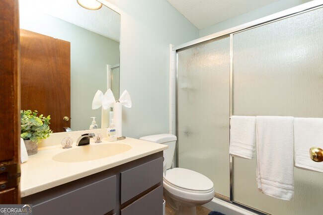 Building Photo - 3915 Stone Creek Cir