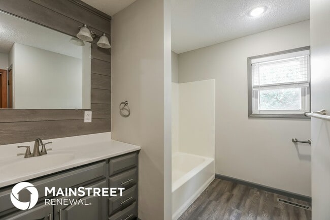 Building Photo - 8384 N Britt Ct