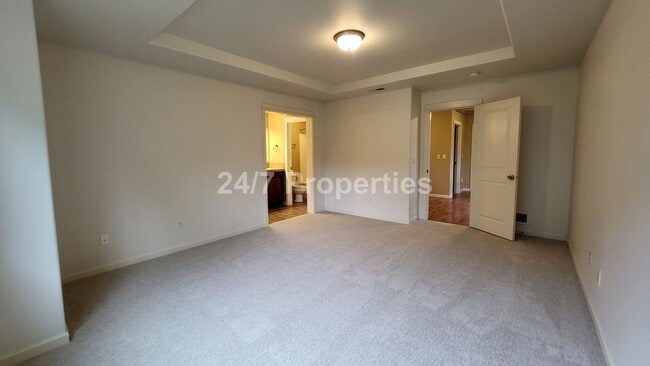 Building Photo - Modern Damascus Home with 2 Primary Suites!