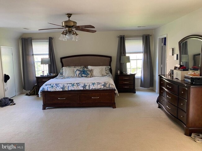 Building Photo - 5430 Ashleigh Rd