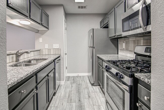 Building Photo - 12220 Tyson Cove