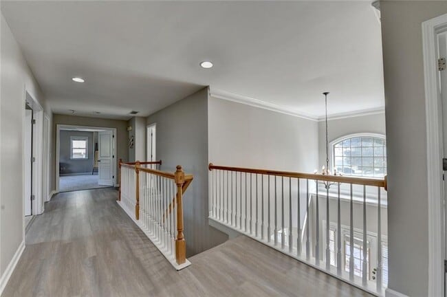 Building Photo - 4805 Shelbourne Dr