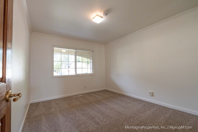 Building Photo - Spacious San Jose Home w/Cupertino Schools!