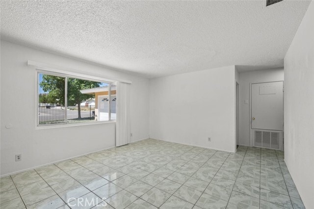 Building Photo - 329 E Ave R7