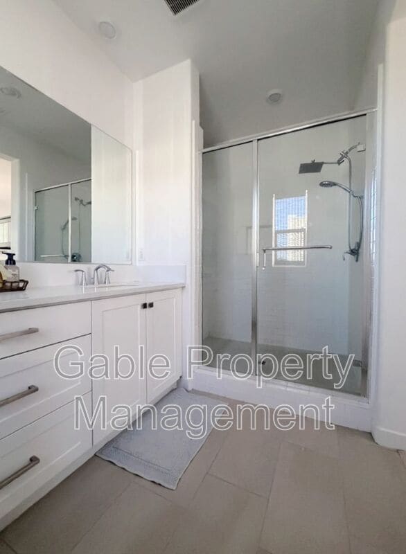 Building Photo - 27465 Viero Pl